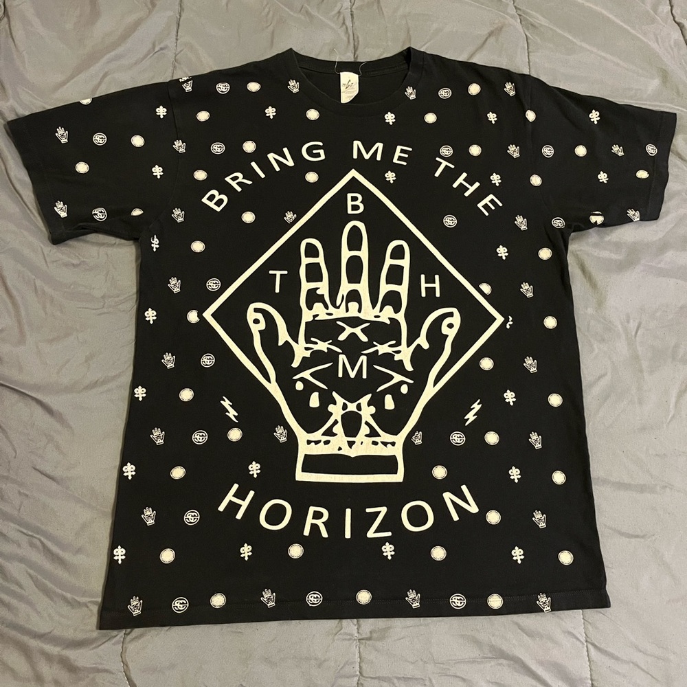 VTG Y2K Bring Me The Horizon AOP Band T-Shirt Size Large
